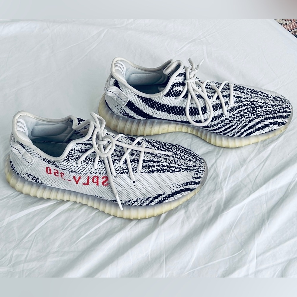 Adidas Yeezy Boost 350 V2 Zebra